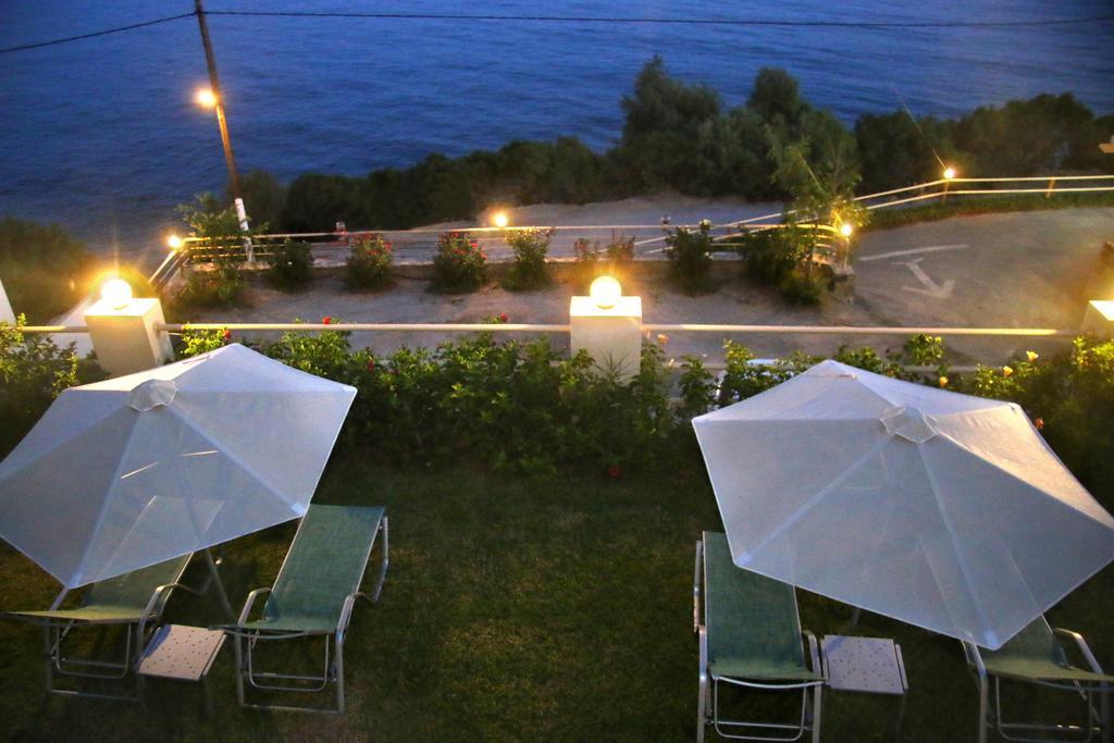 Santa Marina Apartments Rodakino Exterior foto